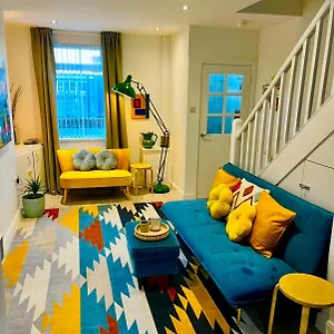 Stay-k-belfast Cosy Entire House 10 Mins From Centre Holiday home