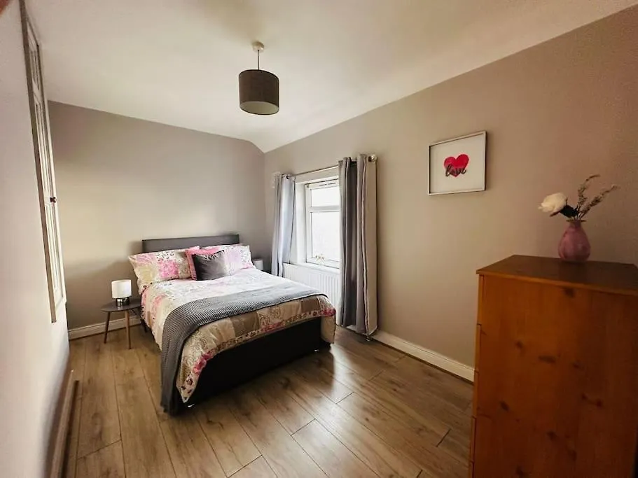 Gaeltacht Quarter Cosy Home Belfast United Kingdom